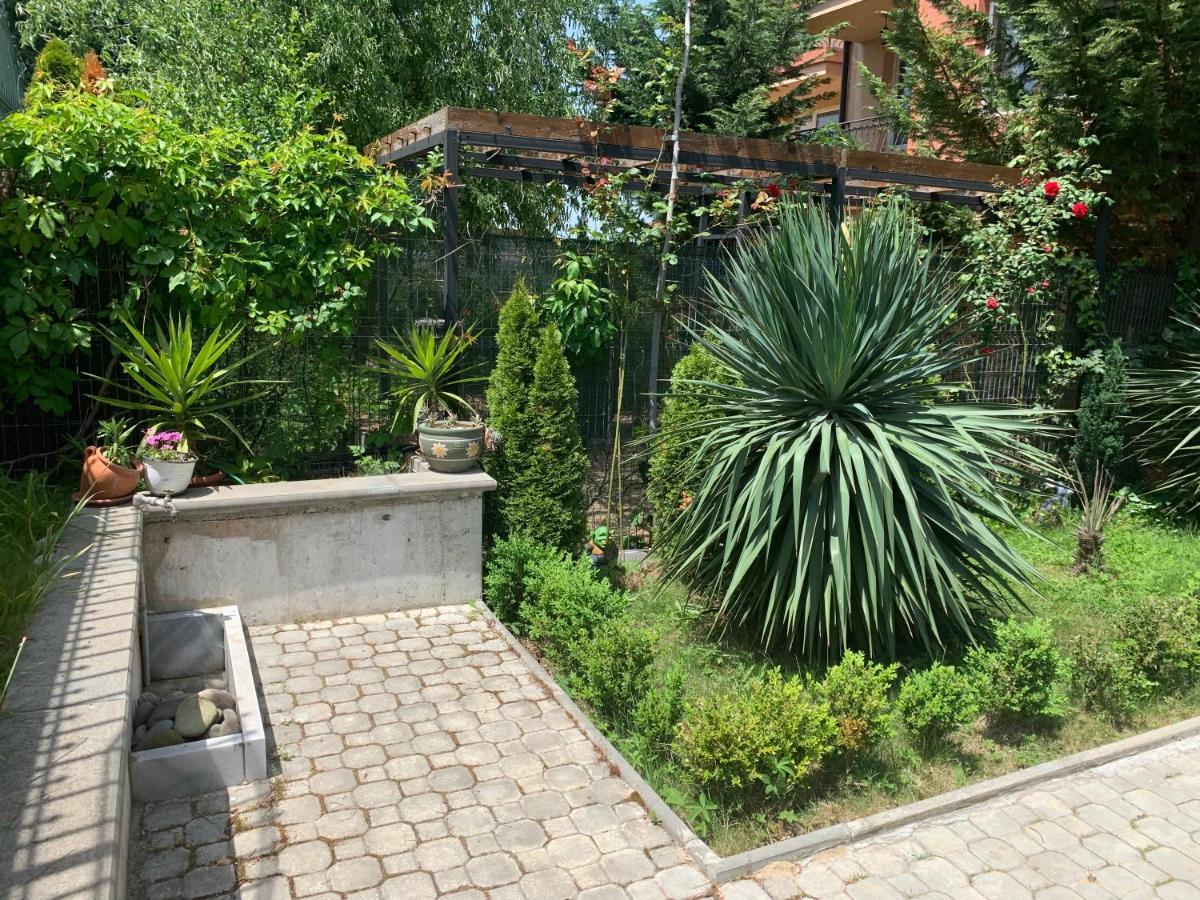 Oasis By The Sea Primorsko Exterior foto